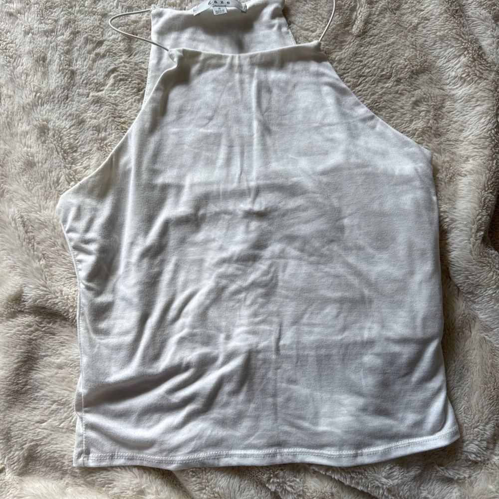 Gaze White High-Neck Tank Top